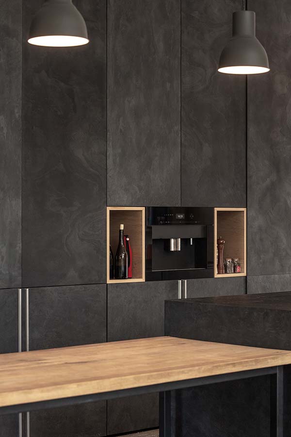 Kasten afgewerkt met Stoneable Houthalen